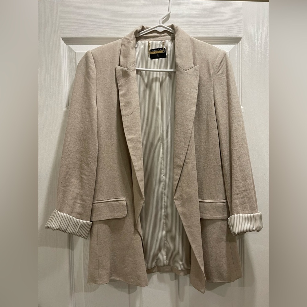 NWOT Tahari linen blazer